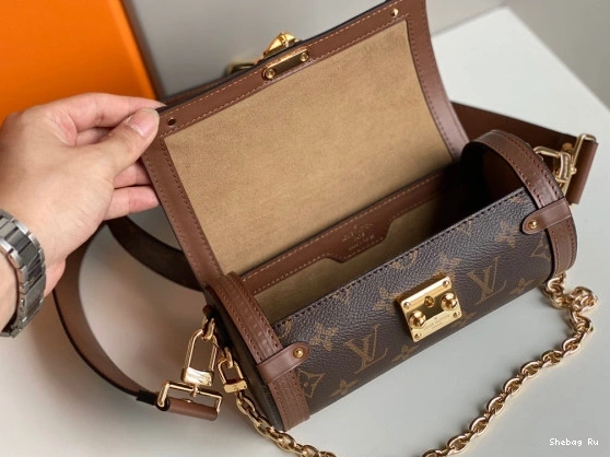 VUITTON LOUIS TRUNK PAPILLON 0816